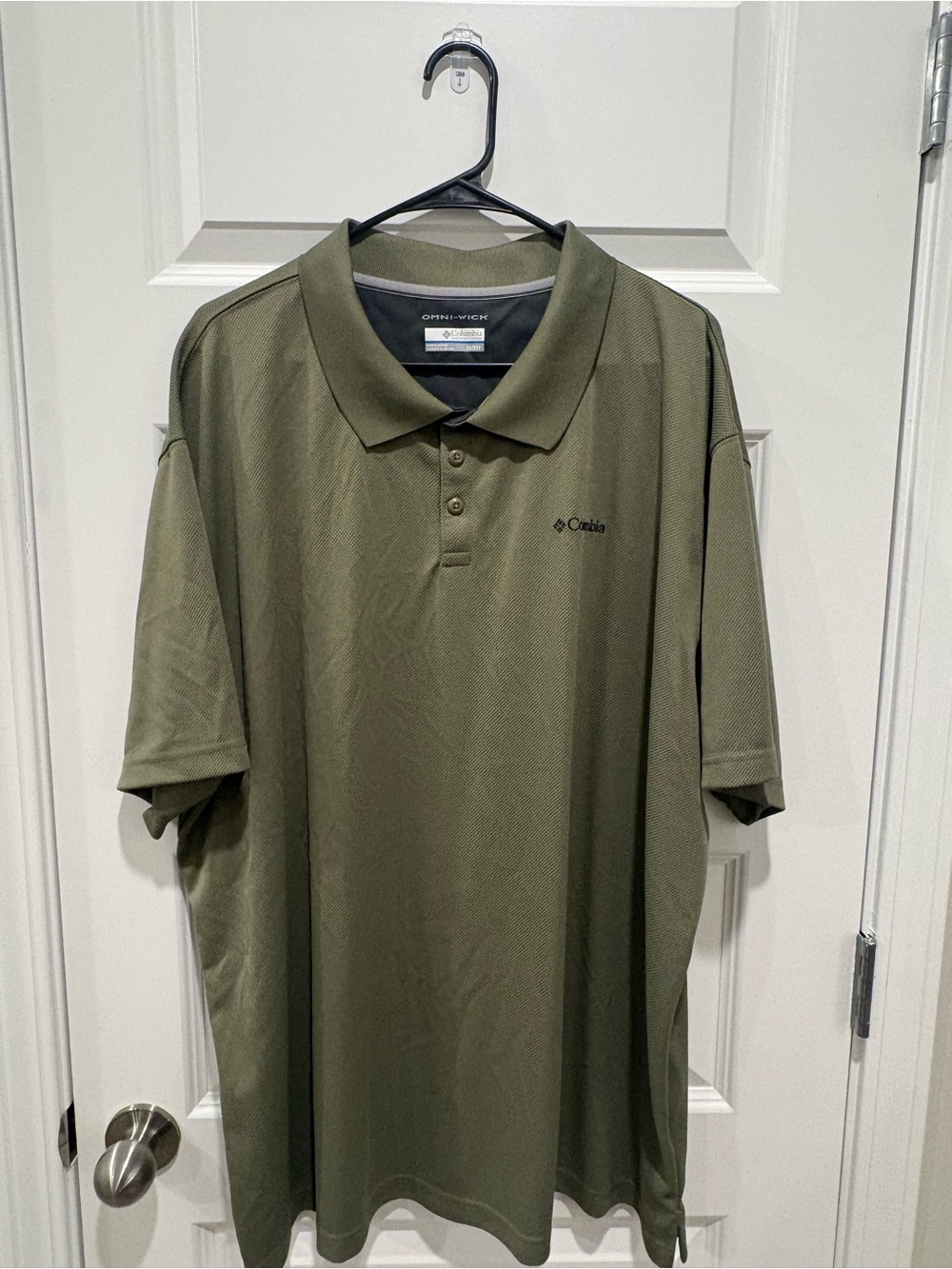 Columbia Men's Olive Polo with Three-Button Placket